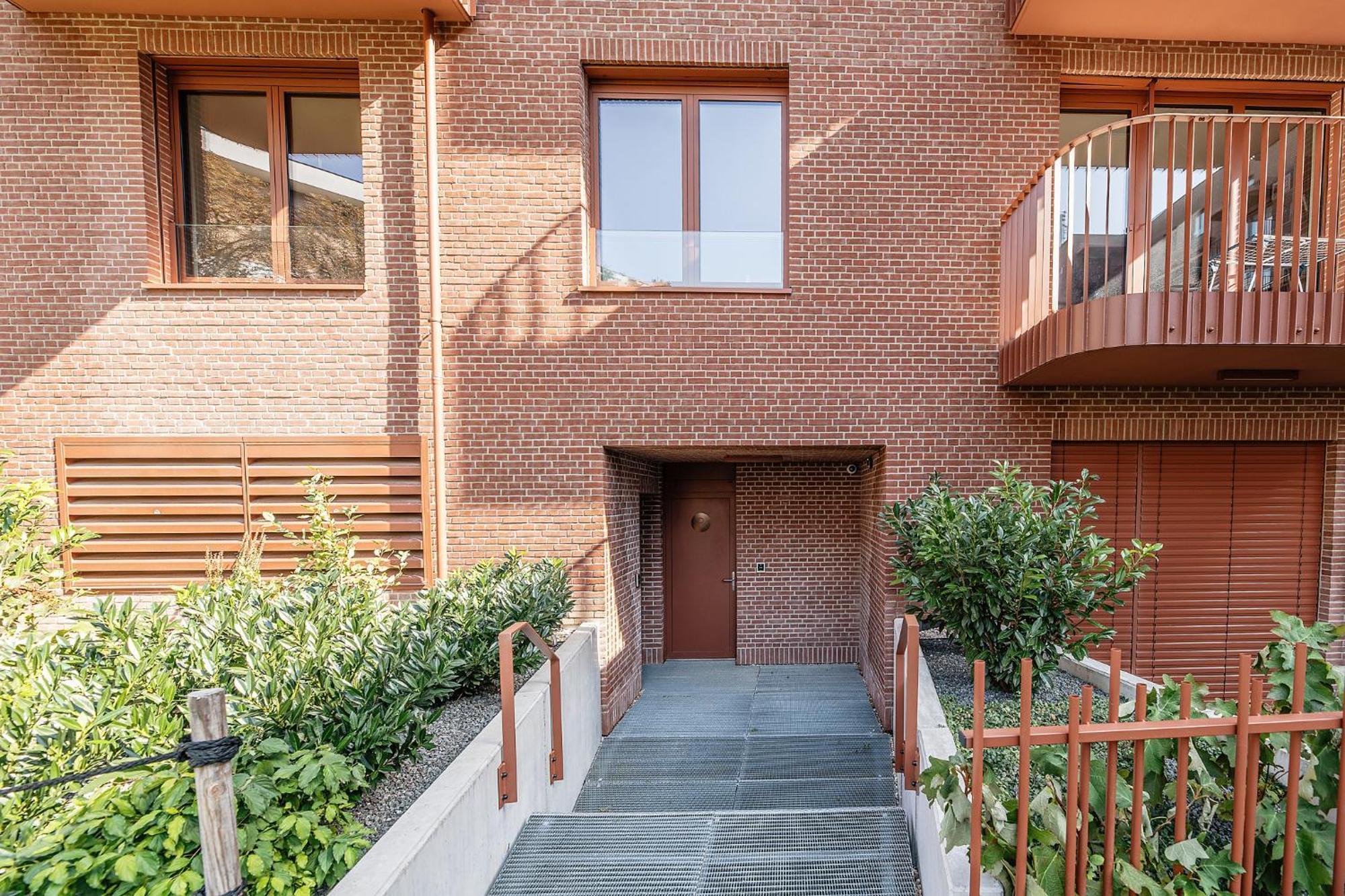 Zwirn Centre Apt,free Parking Business&pleasure Bratislava